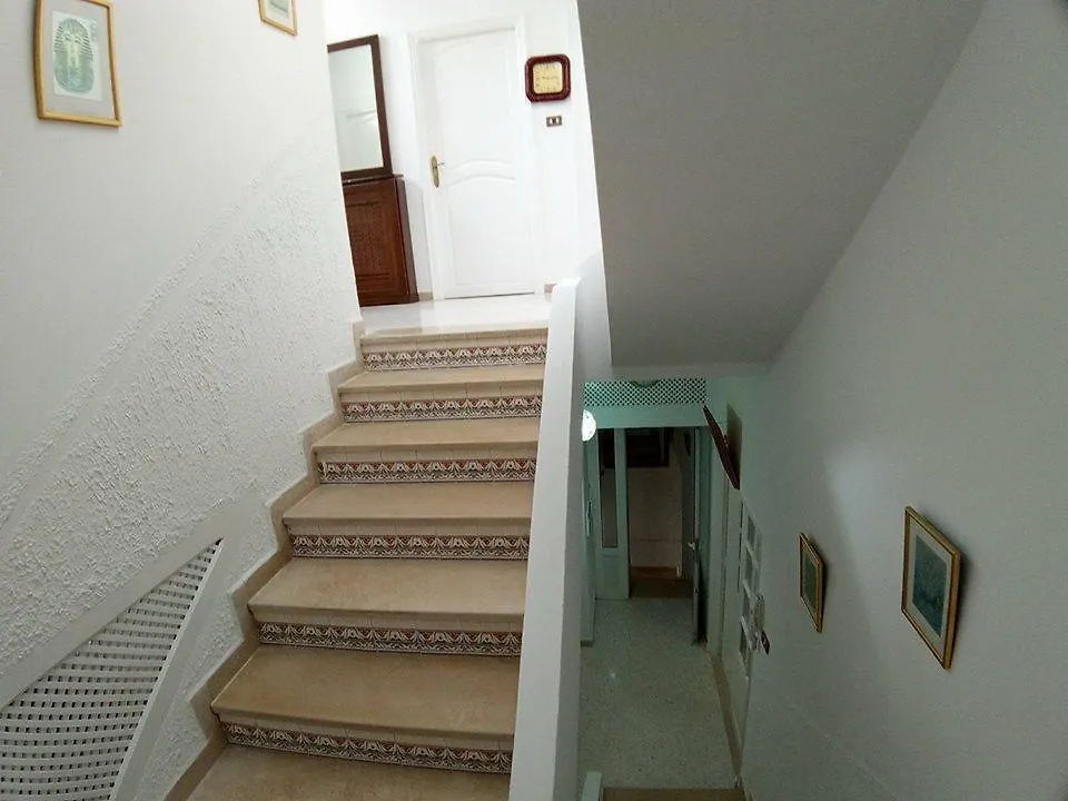 Villa Benzineb Immo Cite Khadra Tunis 0*,