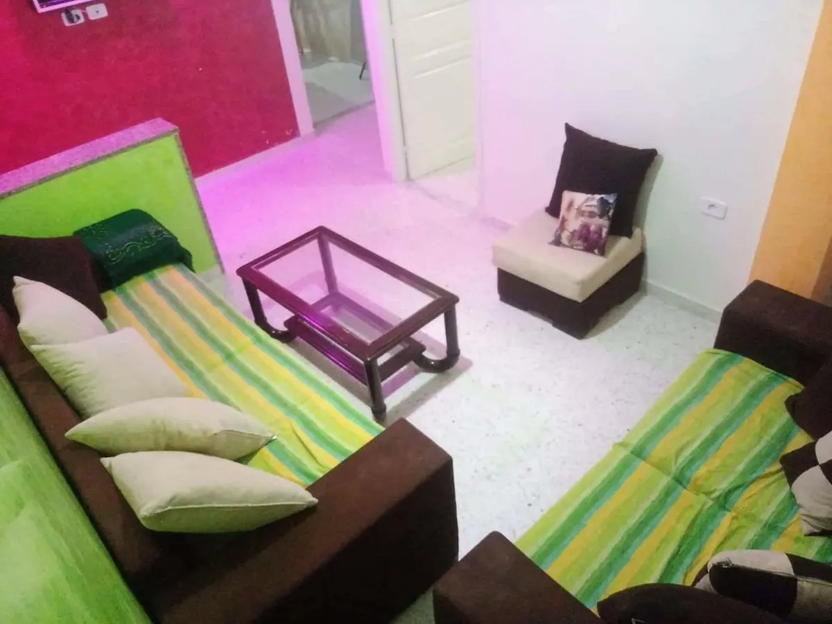 Vakantiehuis Benzineb Immo Cite Khadra Villa Tunis