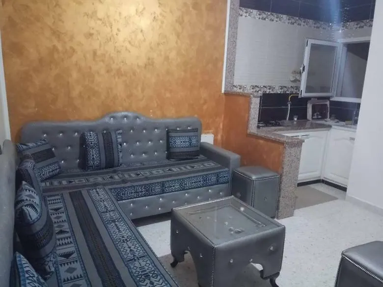 Vakantiehuis Benzineb Immo Cite Khadra Villa Tunis